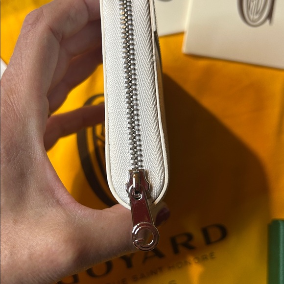 Goyard Duchesse Marie Caroline Shoulder Bag and Wallet. New Condition. - Picture 6 of 17